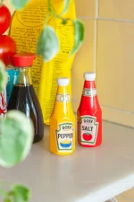 Solniczka z pieprzniczką - Ketchup i musztarda